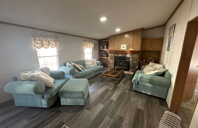 Secluded Lodge Farm Views 50 Acres Wifi - Foto 3