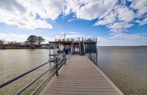 Stunning Lakefront Malakoff Home with Dock and Deck - Foto 2