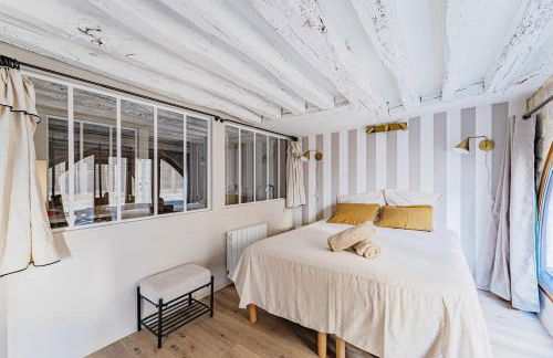 2BR apartment next to Notre Dame de Paris - Foto 8