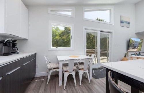 7 Min Walk to the Beach - Completely Renovated - Foto 11