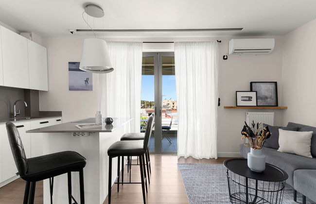 Posh 1BR Apartment in Chalandri - Photo 12