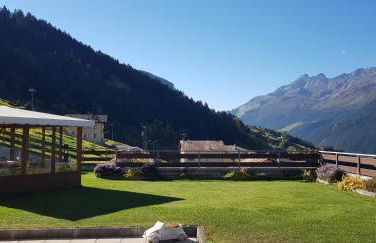 Best House snc di Elisa Baroni e Beatrice Dei Cas - Foto 56