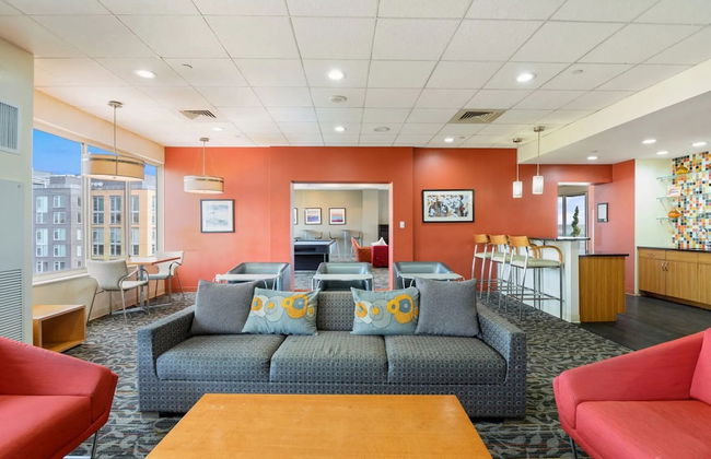 Prime Location for Business Stay - Photo 16