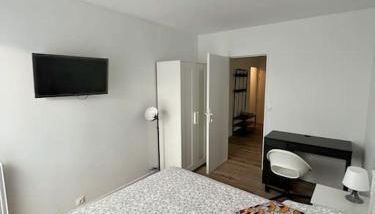 Beautiful flat (metro 8) 10min to paris city center - Foto 5, wardrobe