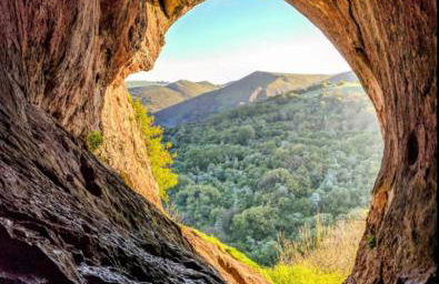 Thors Cave Cabin, Peak District - Photo 17