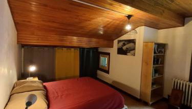 Logement mansardé dans maison avec jardin en bord de piste, vue montagne - Foto 3