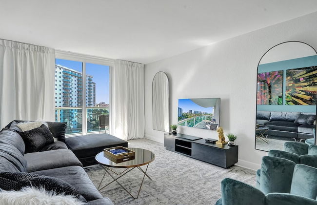 Sunny Isles 4 Bedrooms on the beach - Foto 1