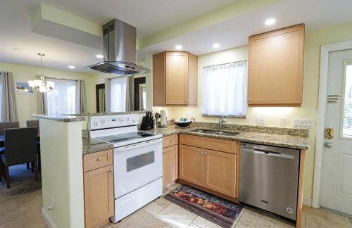 Beautifully Updated, 4 Bedroom Pool Home, 50 Yards to the Beach!! Captiva Escapade - Foto 8