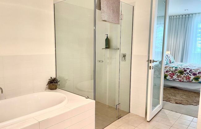 Breeze Beachfront Apartment no 9 - Photo 15