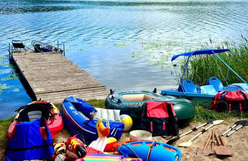 Dworek nad jeziorem z prywatną plażą - Photo 18