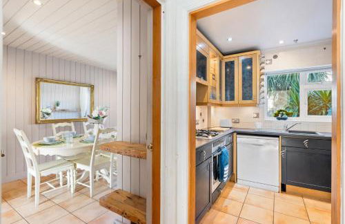 LARGE HOUSE with FREE PARKING - Foto 13