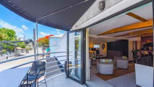 New The Green Pineapple - Balcony on Duval - Foto 4