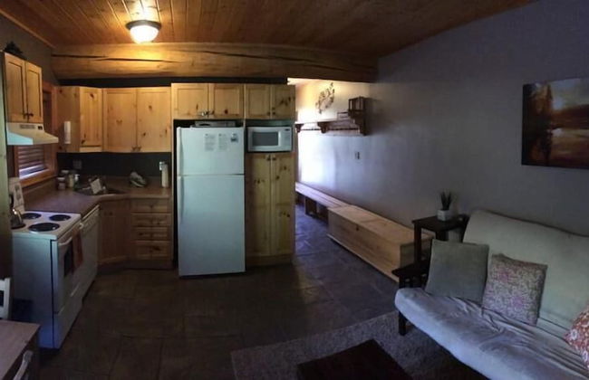 Silver Bullet Inn by Apex Accommodations - Photo 7