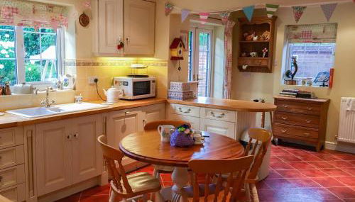 Holly Bank - Photo 4