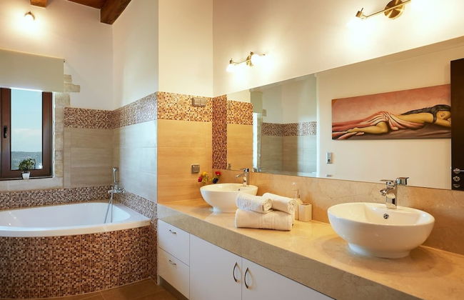 Peacefull Stone-Built Villa - Foto 28