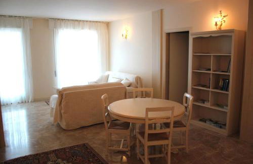 Casa Camilla City - Photo 32