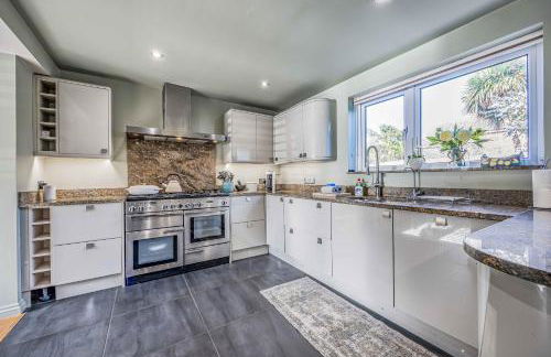 Gorgeous Bosham Family Home w Garden - Pass the Keys - Foto 12