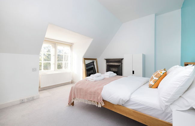 Delightful 3-bed Flat with Parking - Foto 6