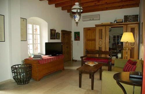 Sior Nikoletos - Photo 16