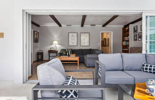 Tranquil Heirloom Hideaway Pool in South Miami - Foto 26