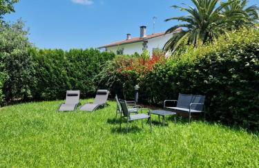 Apartamento familiar con jardín y parking privado - Foto 12