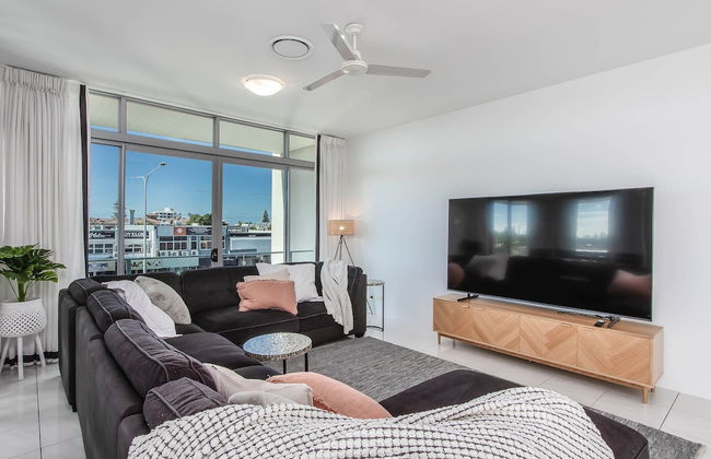 Mermaid Beach Luxury Penthouse - Photo 25