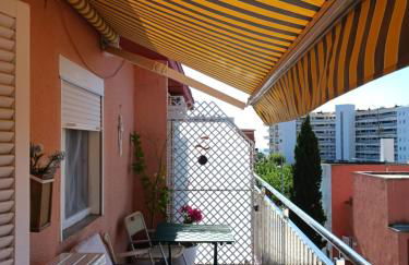 NIUMAR Acogedor apartamento muy luminoso con terraza - Photo 5