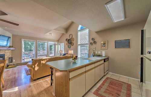 Cloudcroft Townhome with Deck - 1 Mi to Burro Ave! - Foto 9