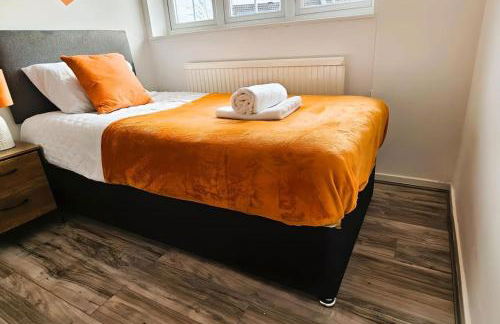 BSE Homes & Properties Ltd 4-Bedroom Home, Harlow , with Parking sleeps 6 - Foto 21