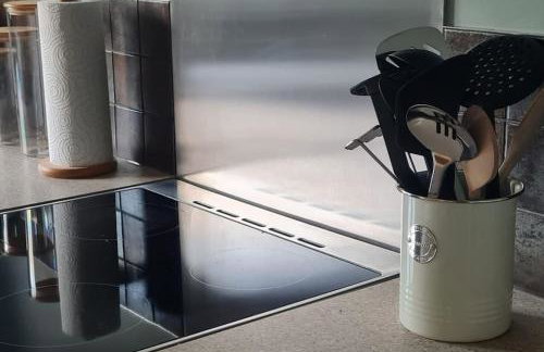 Windsor property near Legoland with free parking - Photo 21