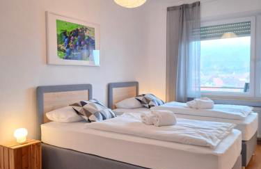 3 BR BURGPANORAMA Wohnung im Haus Frey mit Ausblick, 2 Bäder, Parken vor dem Haus, Balkon, Küche - Foto 2