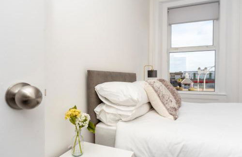 Sea Views Stunning 2 Bedroom Apartment # - Foto 23