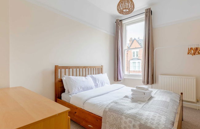 Roomy 3BD by Hampstead Heath! - Foto 3