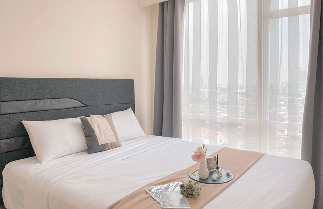 Elegant And Nice 2Br At Menteng Park Apartment - Photo 2