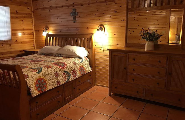 Frio Springs Lodges - Photo 16