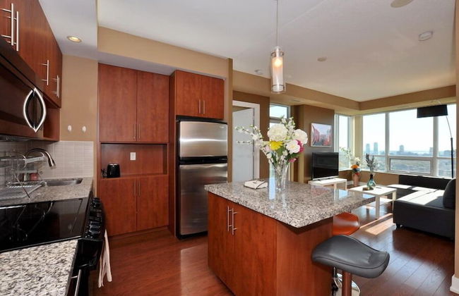 Condos with Parking & Gorgeous View - Foto 15