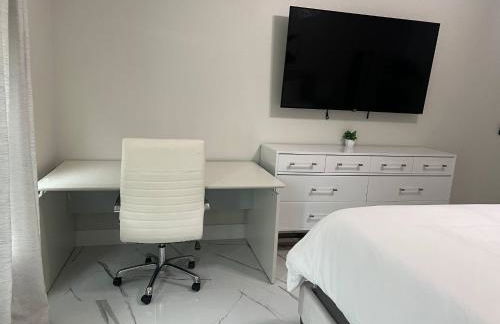 The Four at Bartow, 4BR Retreat - Foto 32