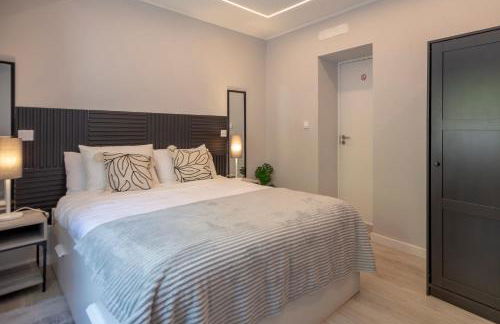 Family-Friendly Villa with Private Pool & Rooftop Oasis - Foto 26