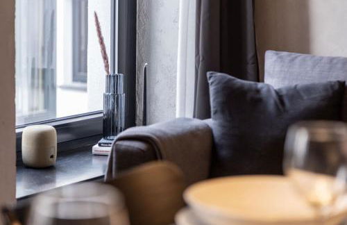 Concrete Loft Duplex -40sqm- near Antonplatz - Foto 9