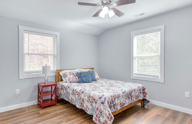 4BR Lodge on Wolf Creek – Fishing, Hiking, New River Fun & Hokie Weekends - Foto 12