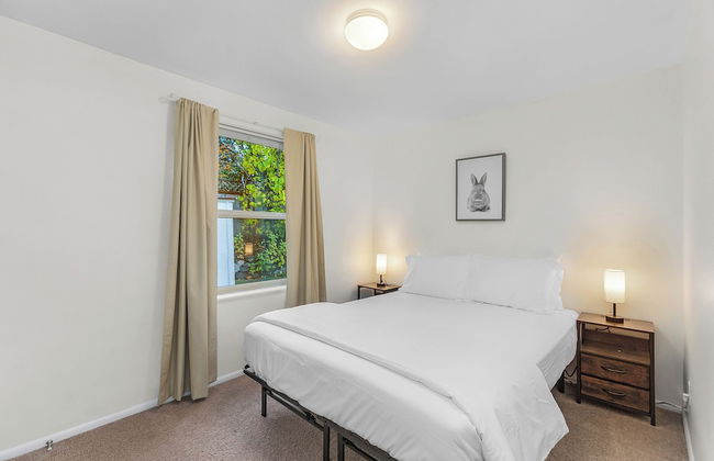 Greenwood's Lavender Haze - WalkScore 81 - Photo 7