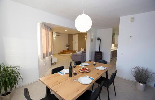 Guest house LUCIJA with swimming pool - Photo 29