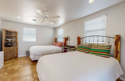 4-Bedroom Spacious Home with Guest House & Pool, Located on 9 Acres of Land - Foto 28