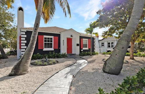 Spacious 3br 2ba Cottage Steps to Water & Downtown - Foto 1