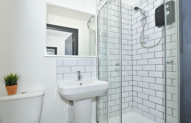 Townhouse @ 202 Walthall Street Crewe - Photo 27