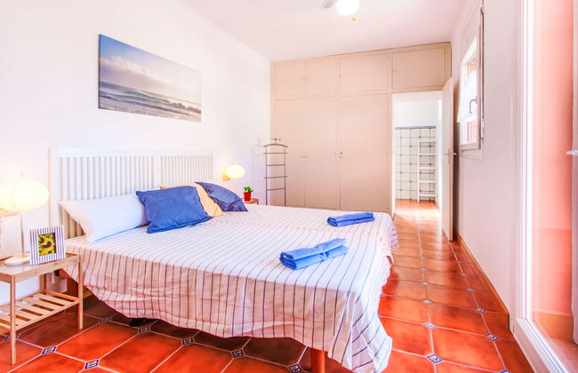 5 bedroom House in Castelló d'Empúries with private pool and garden - Photo 15