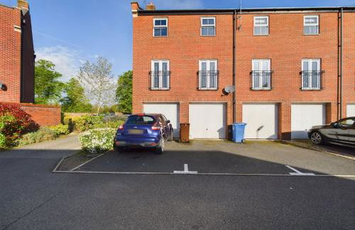 247 Serviced Accommodation in Stafford- 3BR Townhouse - Foto 17