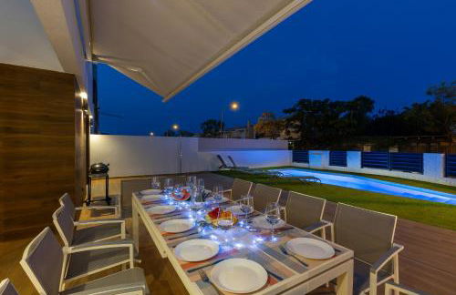 Luxurious & Comfy by Fidalsa - Photo 15