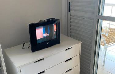 Apto Varanda Gourmet Pé na Areia, Domingo saída até as 20horas - Foto 14
