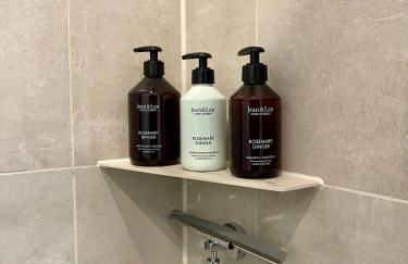 TRABER APARTMENTS 1 SZ Balkon 2 Badezimmer Südvorstadt - Foto 24